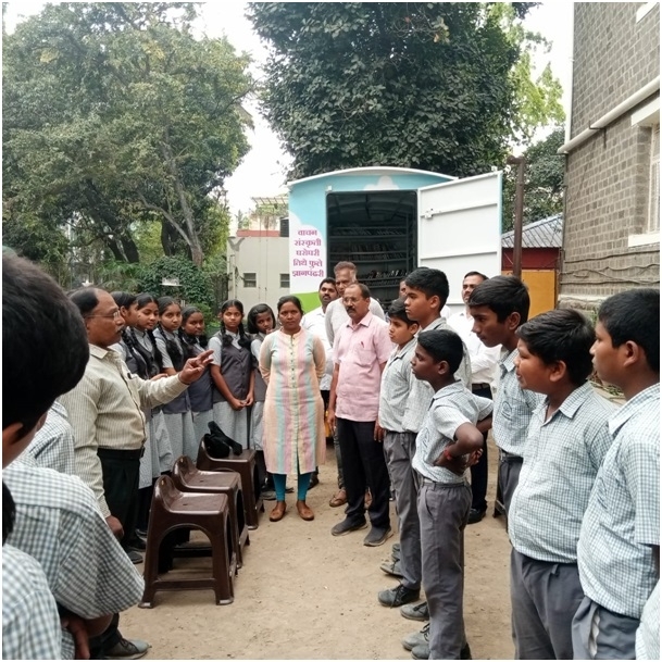 फिरते वाचनालय _1